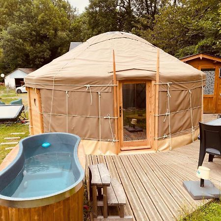 Yourte Et Son Bain Nordique Frechet-Aure Exterior photo